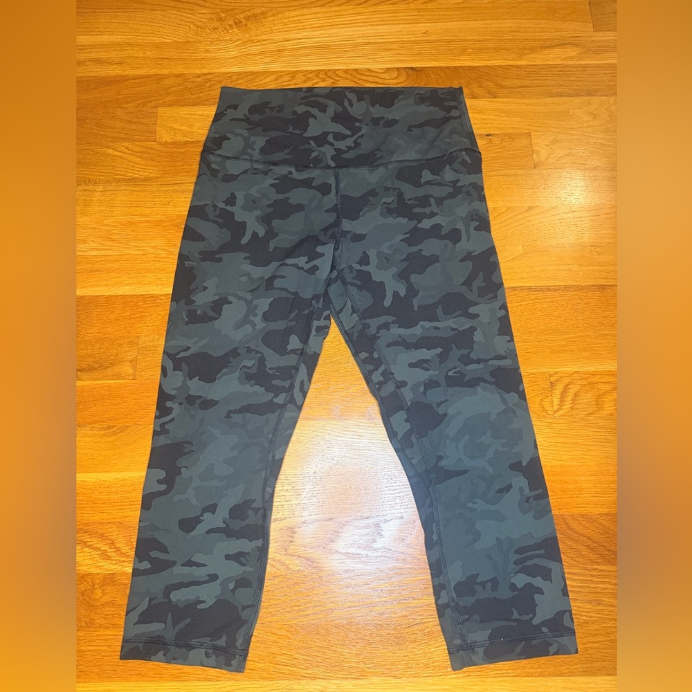 Lululemon Camo Leggings Size 10 Green Black High Rise Crop Yoga Gym Pants
